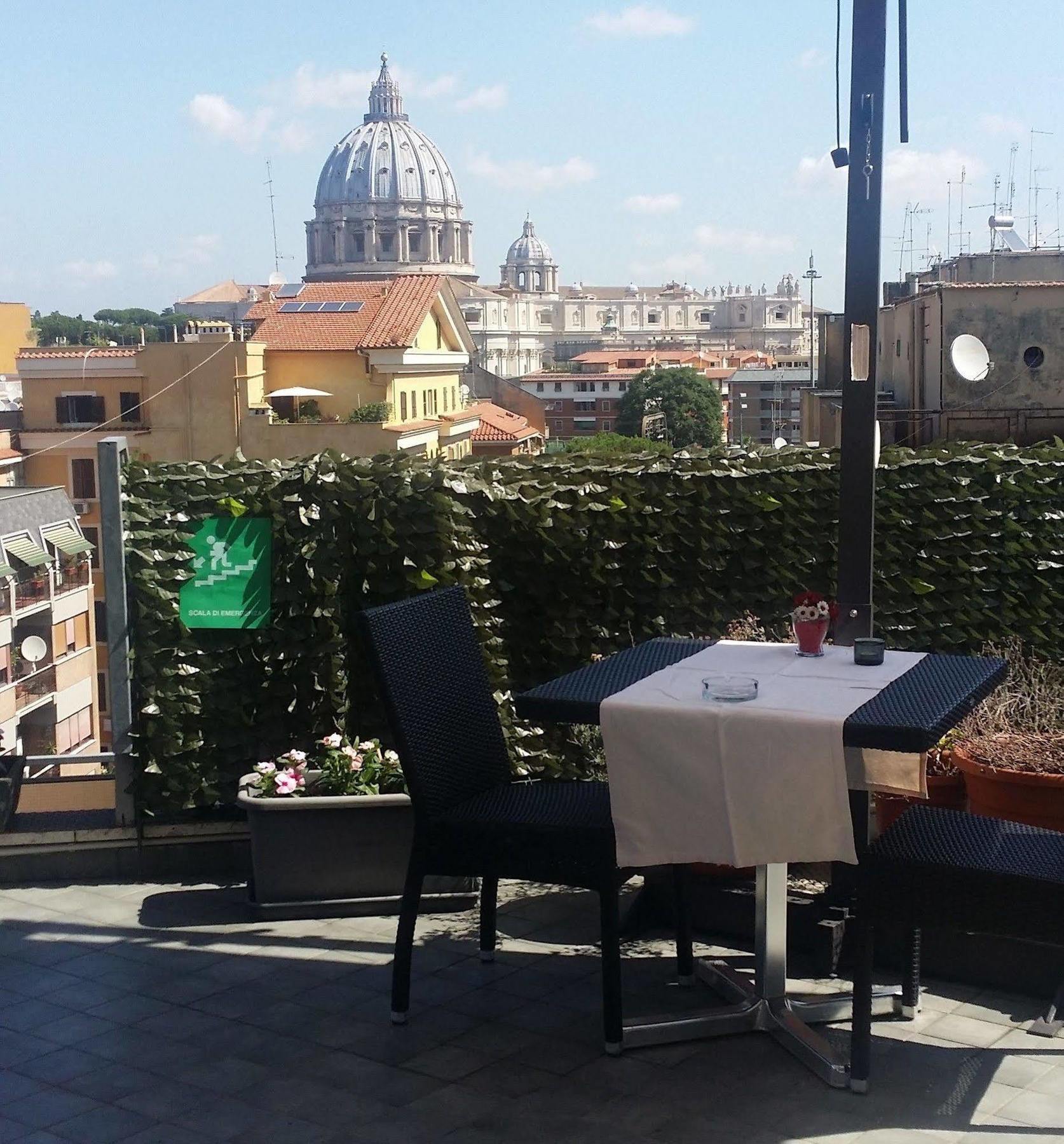 Hotel Gravina San Pietro Roma Exterior foto